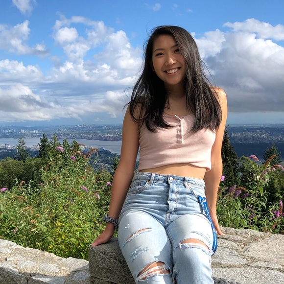 Meet your Posher, Lily - Picture 1 of 1